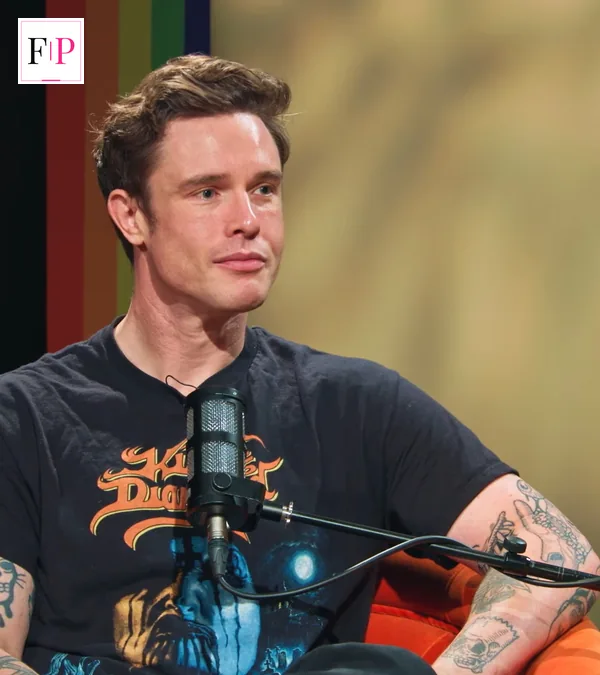 Ed Gamble, host of the Uncloaked aftershow that follows the celebrity traitors final with the finalists