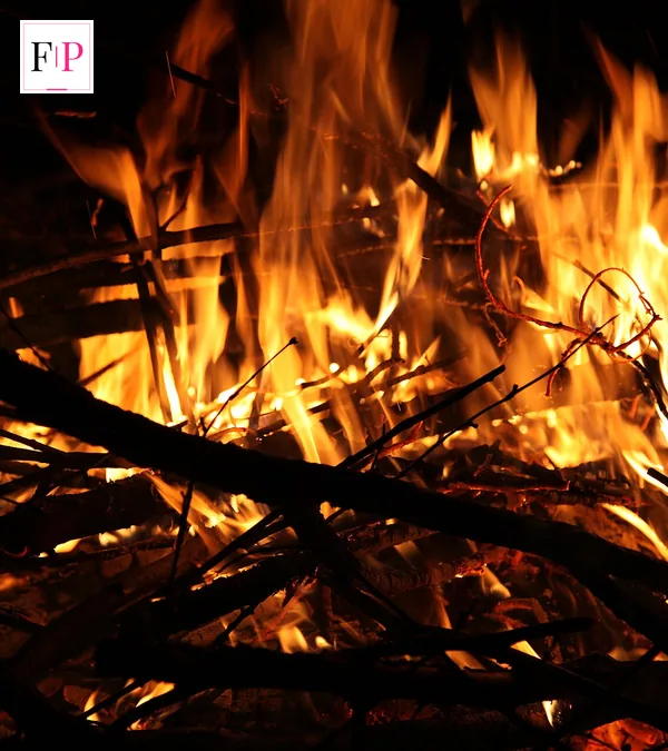I'm a Celebrity 2026: Start Date, Format and How to Watch Campfire flames at night, the heart of camp in im a celebrity 2026